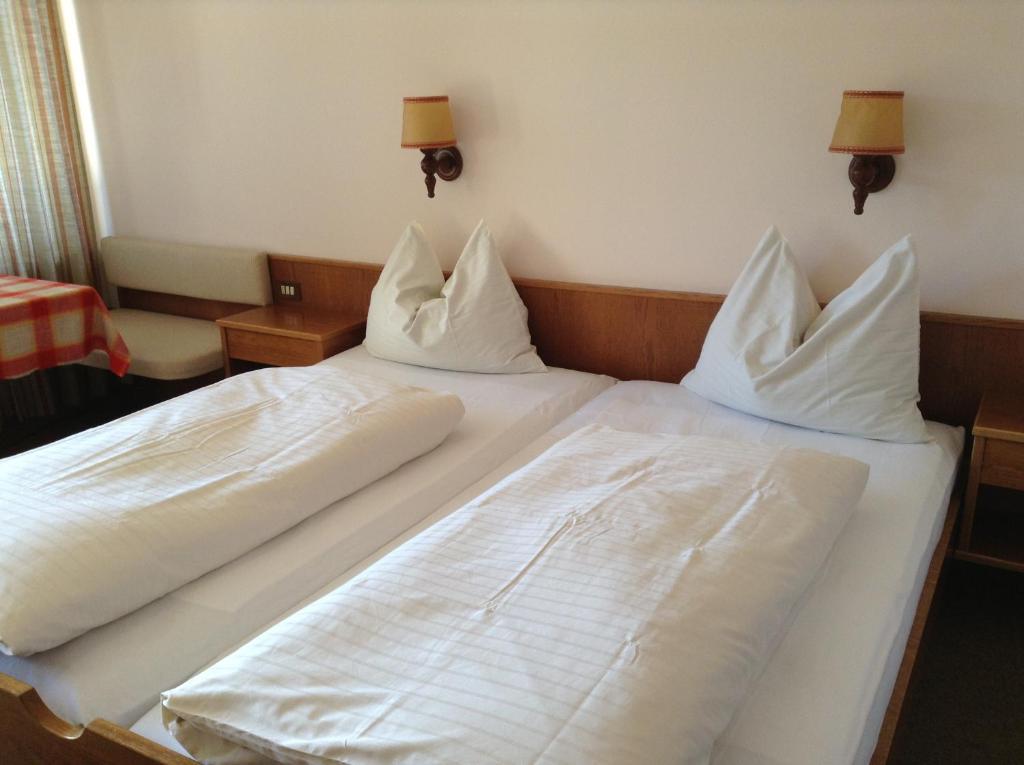 Hotel Tannerhof Мерано Стая снимка